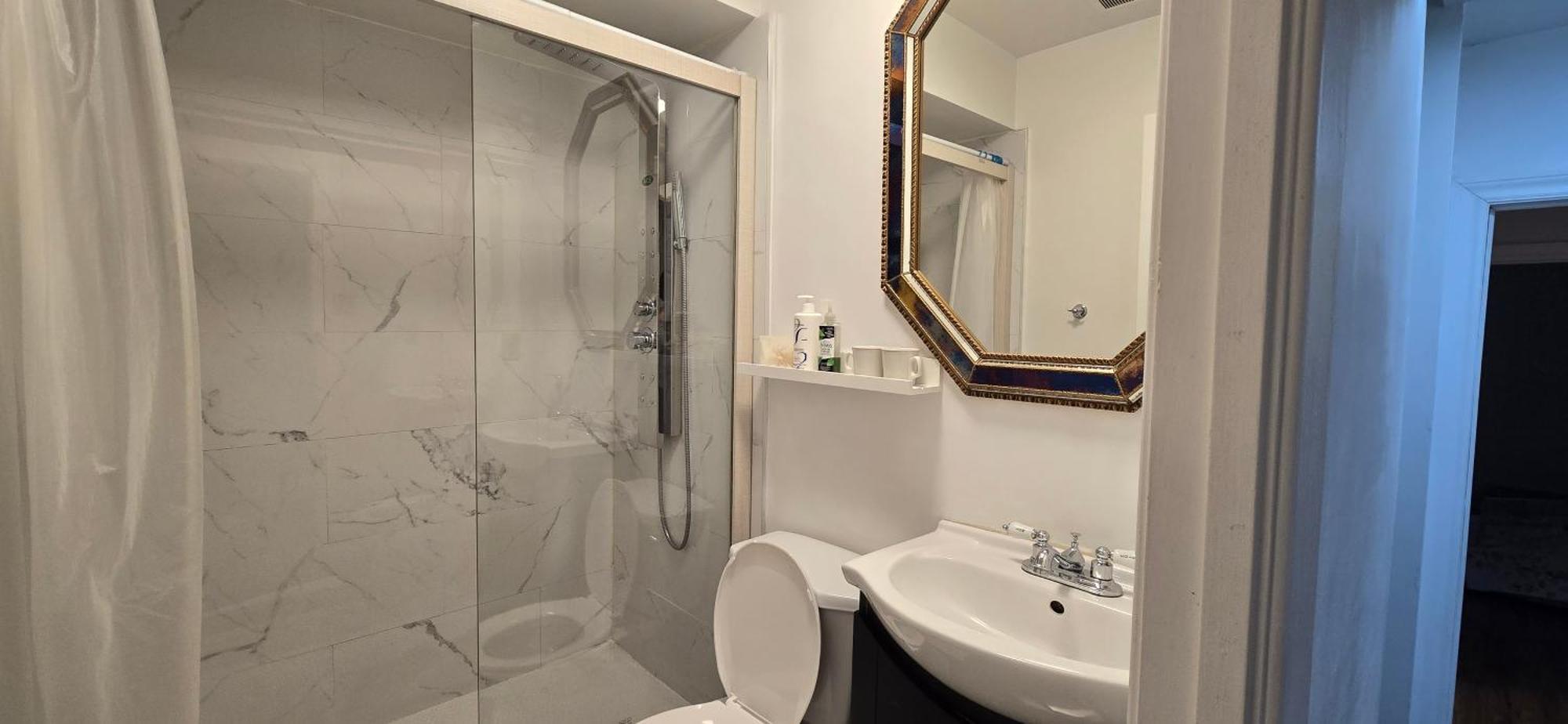Margie Townhome Suites โตรอนโต ห้อง รูปภาพ