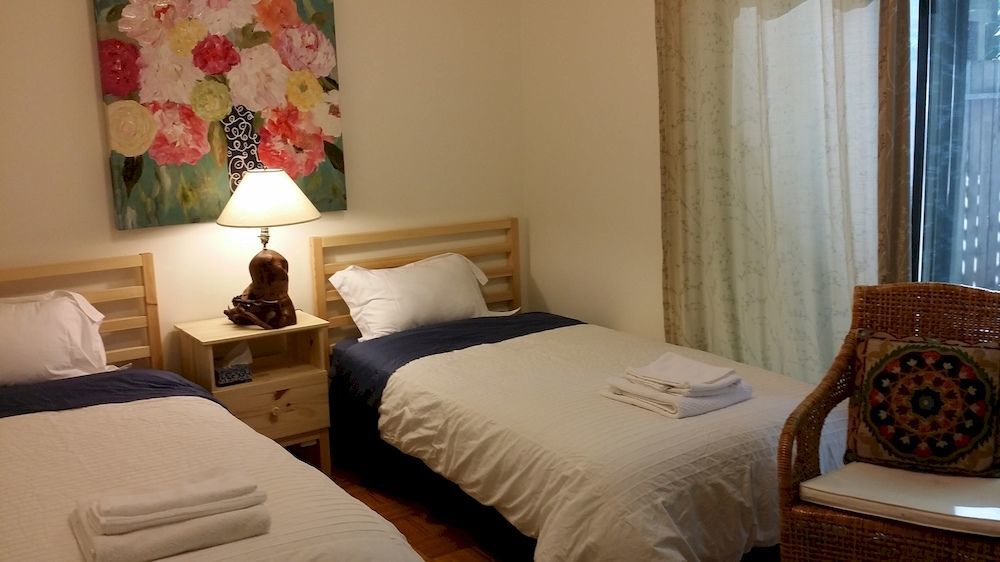 Margie Townhome Suites โตรอนโต ภายนอก รูปภาพ