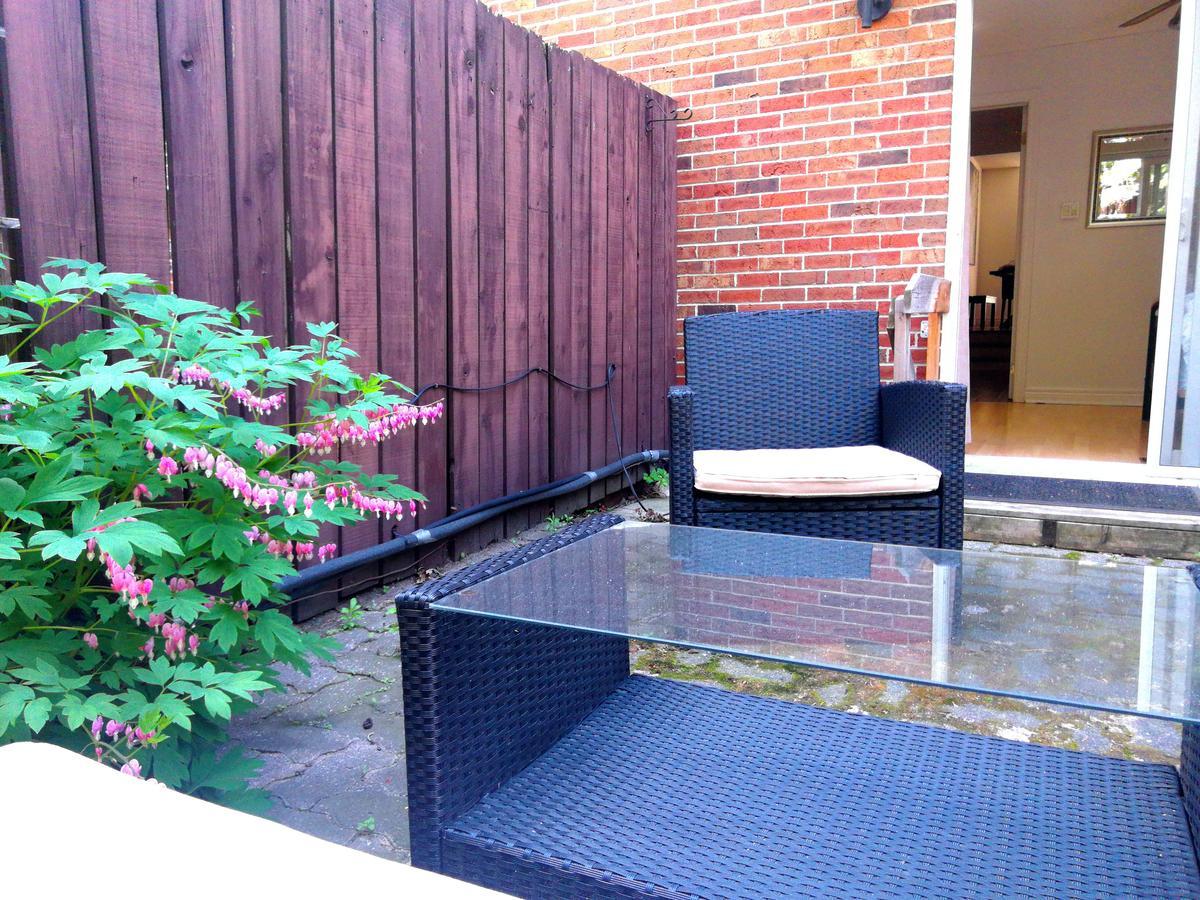 Margie Townhome Suites โตรอนโต ภายนอก รูปภาพ